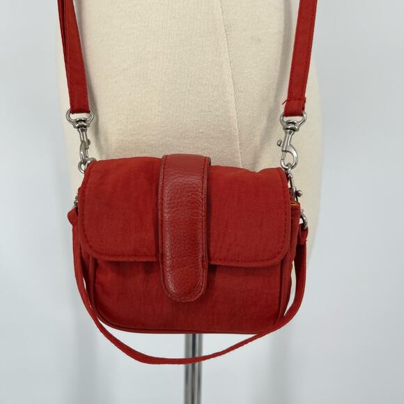 Baggallini Mini Crossbody Bag Wallet  Red Orange Convertible Wristlet Micro 5x4 - Picture 1 of 11